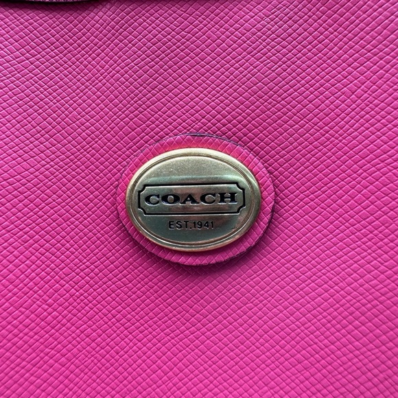 Coach Peyton Leather Drawstring Carryall - Picture 4 of 16